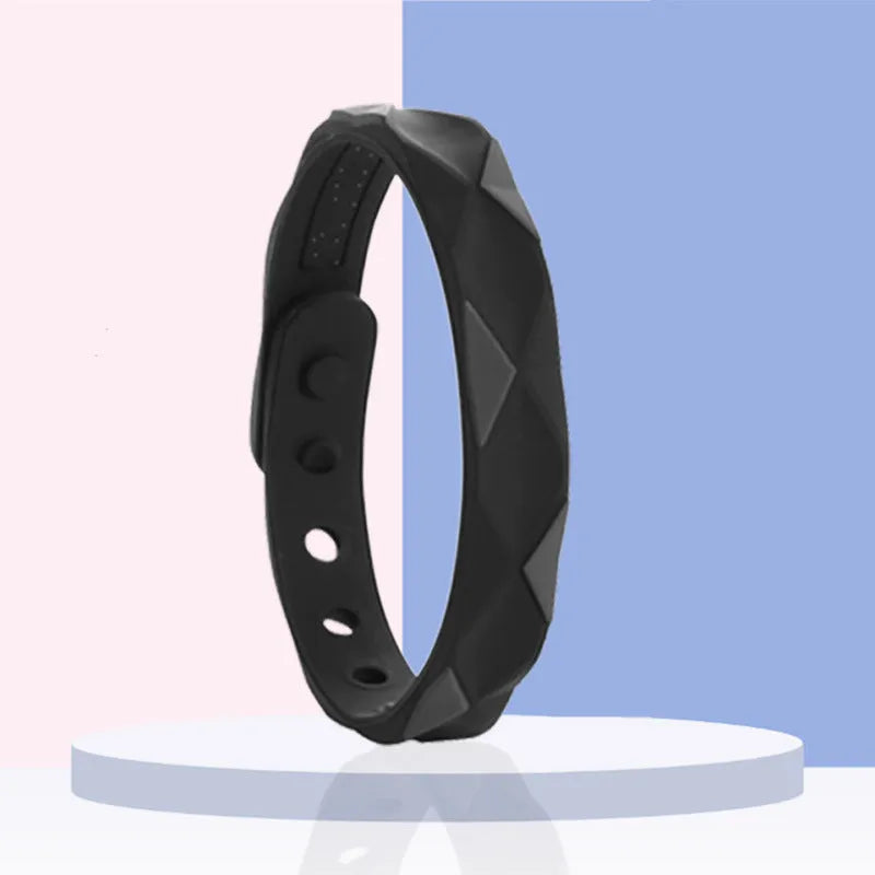 Anti-static waterproof silicone bracelet in diamond shape with monochrome black colour option