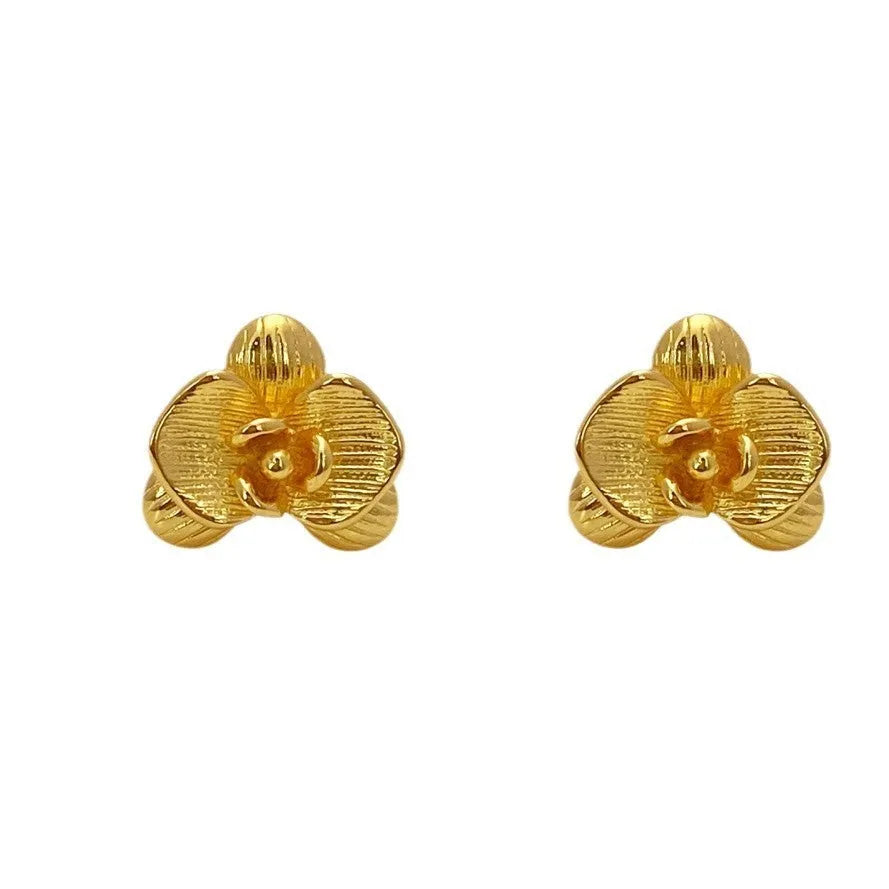 Retro flower earrings with petal design in gold and silver electroplated finishes