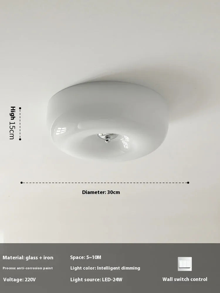 American-style cream coloured bedroom ceiling lamp with three-light colours and 40cm diameter.