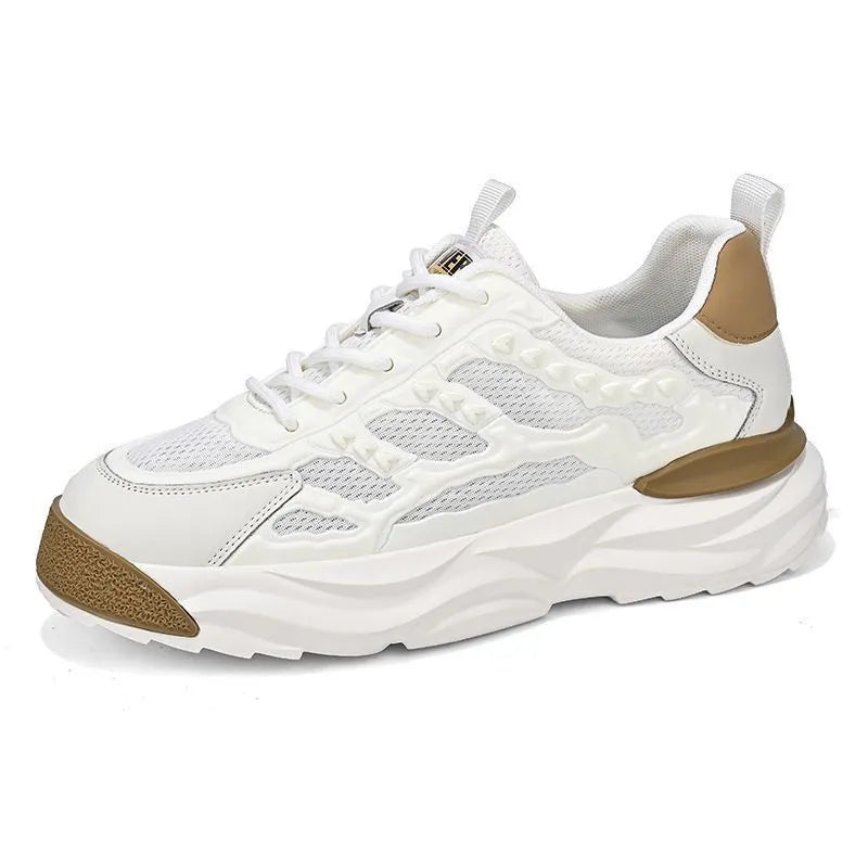 Men's solid colour breathable mesh sports shoes with round toe in white and black options
