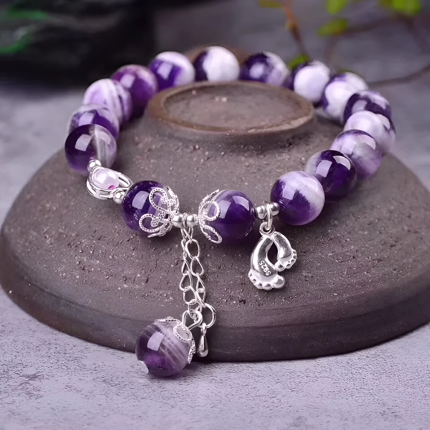 Women's natural amethyst bracelet with 10mm round beads, fashion OL style