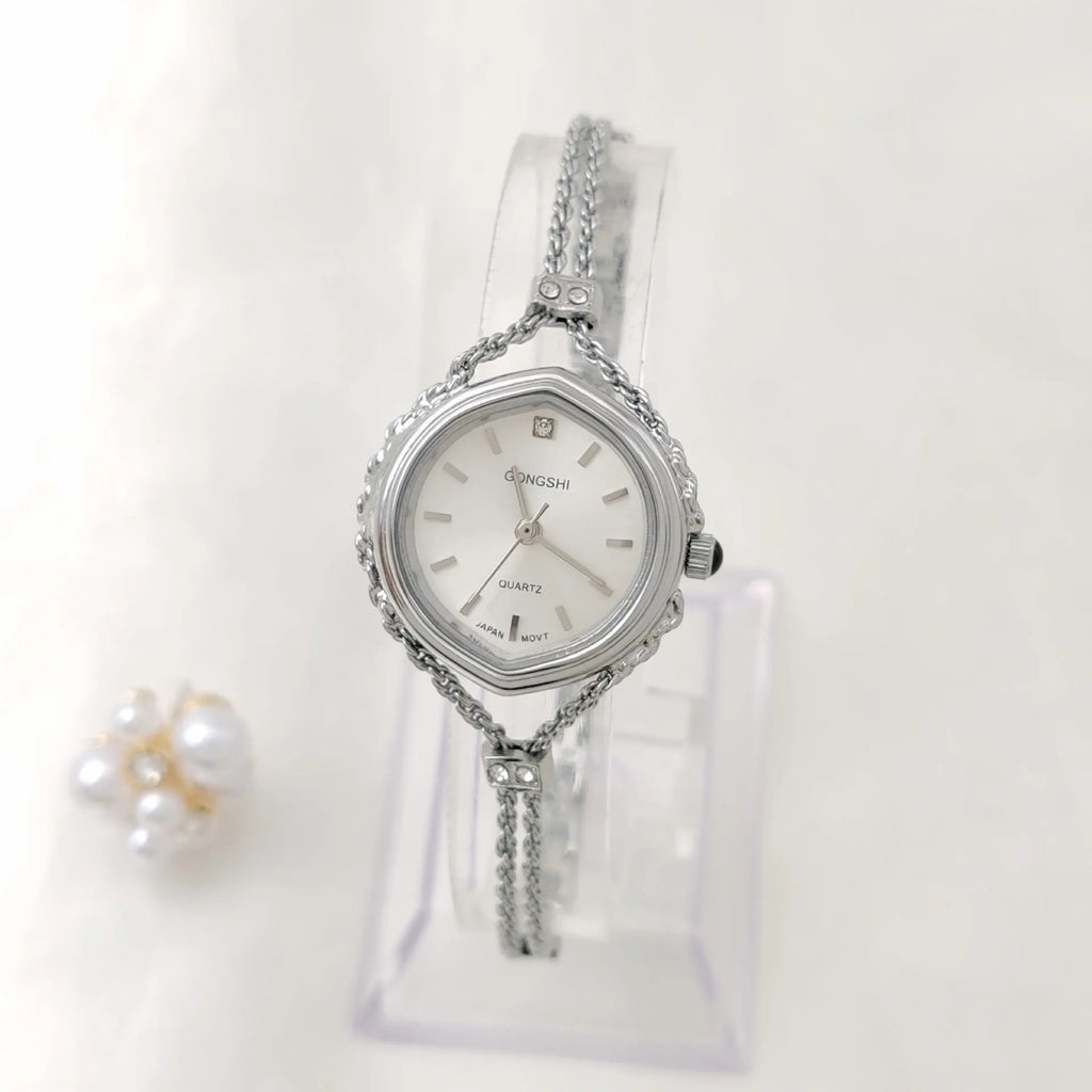 Women's Mori style quartz watch with 25mm dial and mineral glass mirror in gold colour