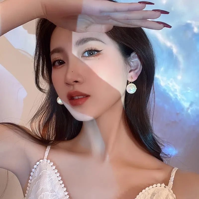Geometric round colourful mermaid pearl ear clips with anti-lost clip design for women