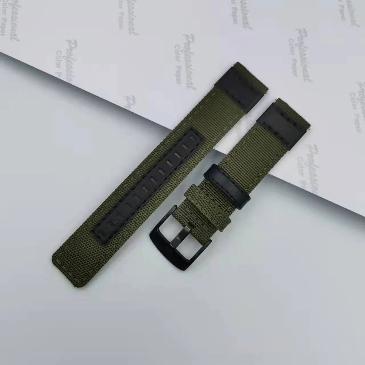 Oxford cloth canvas watch strap shown in multiple colour options including camouflage, with 20mm, 22mm, and 24mm sizing displayed.