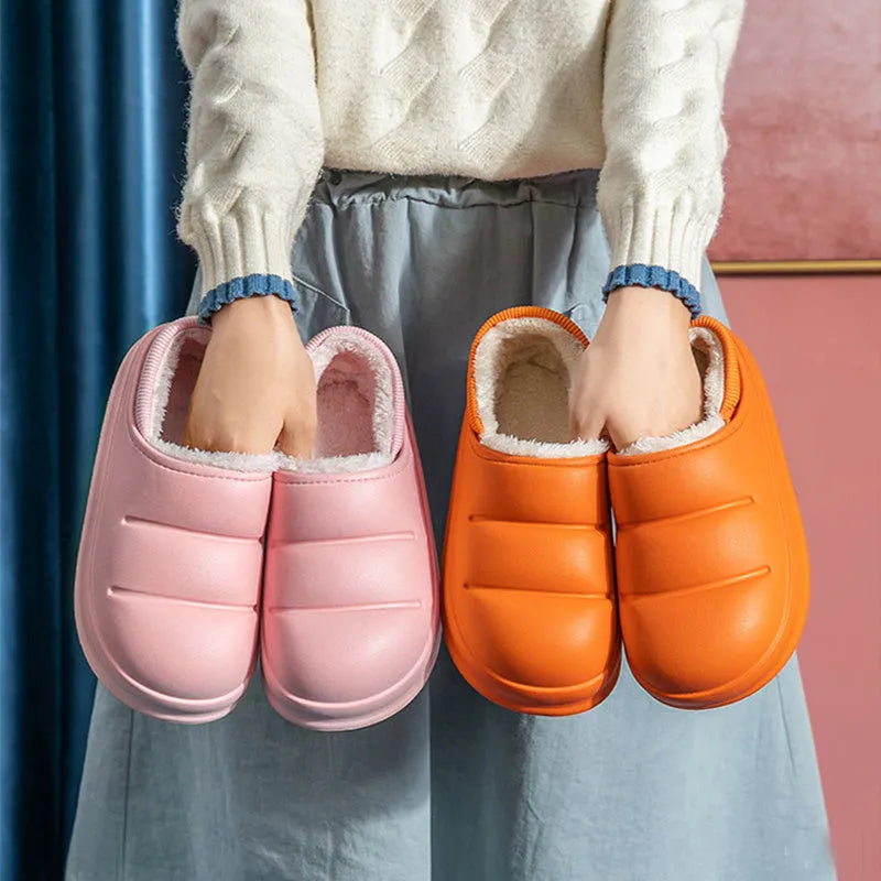 Waterproof garden slippers in various colours with EVA sole and overshoe design