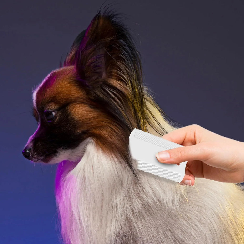 Double-sided plastic flea comb for pet grooming with fine teeth and 5cm length
